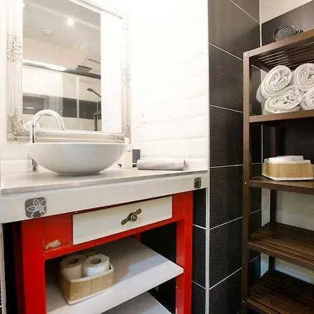 Standard By Hi5 - Bright Place 布达佩斯