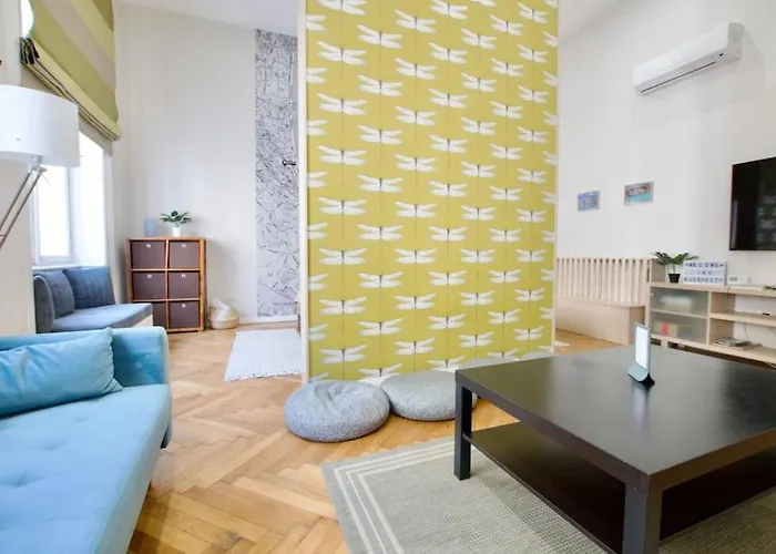 Standard By Hi5 - Bright Place Apartment